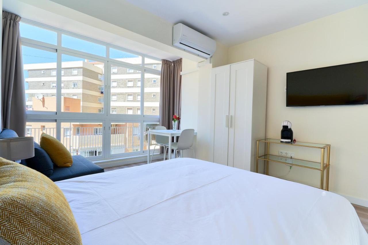 Malaguetabeach Apartment Малага Екстериор снимка